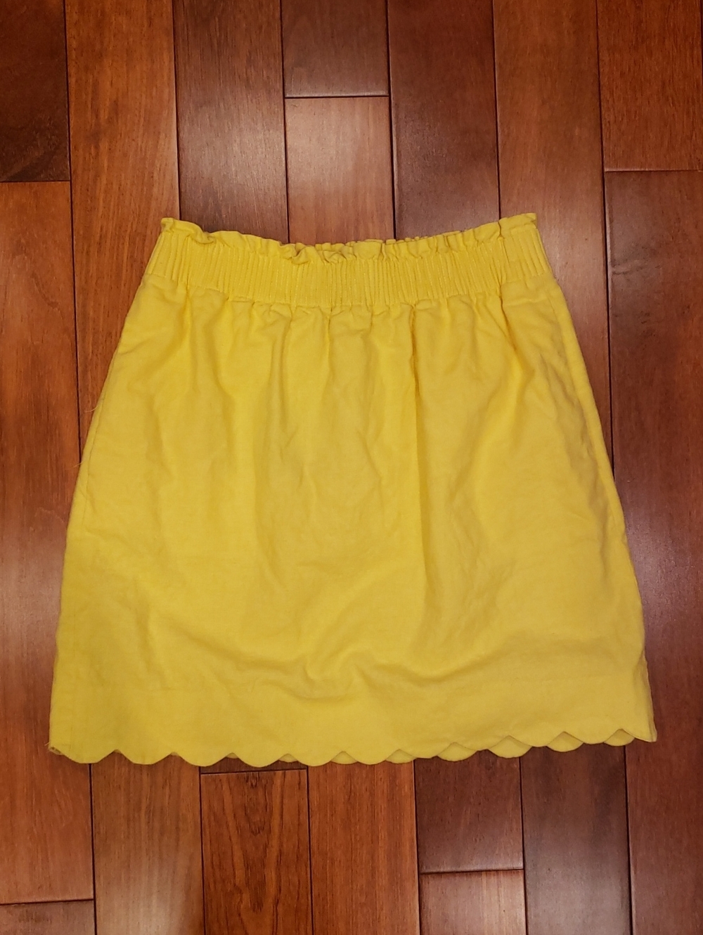 Size 2 Skirt J. Crew Yellow Scallop Edge, Pull On
